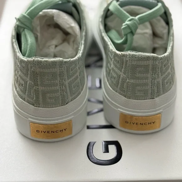 ✨ Givenchy City Low Sneaker – Celadon – Size 36 – BRAND NEW - Picture 3 of 8